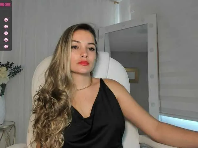 Live sex webcam photo for NiaStone #241020247