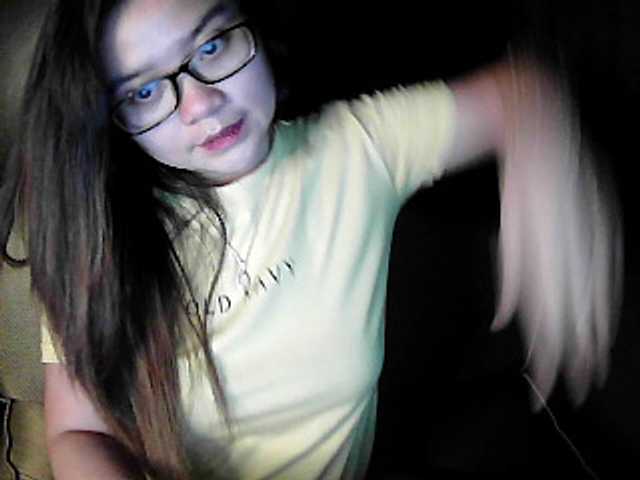 Live sex webcam photo for GeishaSlut #241369605