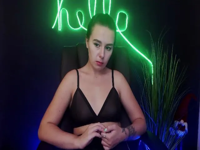 Live sex webcam photo for DinaD #265293571