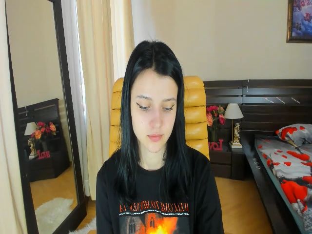 Live sex webcam photo for SoniNex #256832931