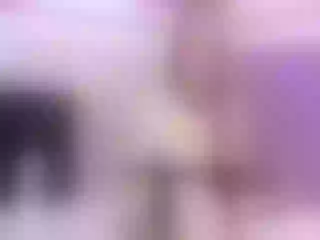Live sex webcam photo for Violet21_ #261767185