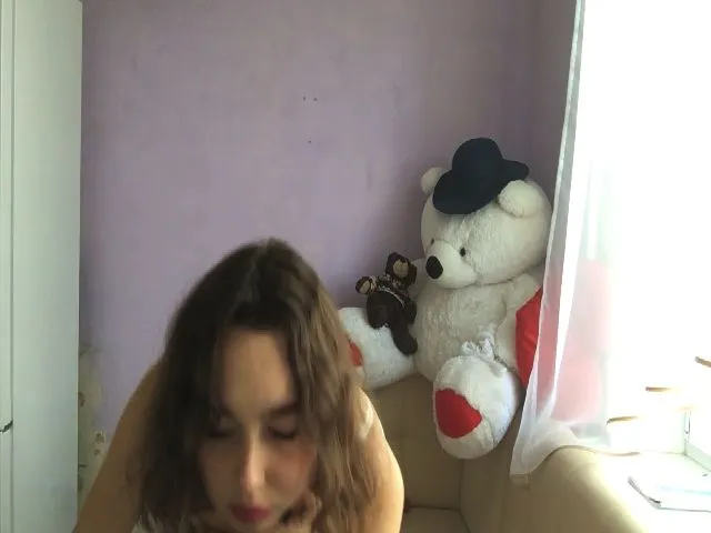 Live sex webcam photo for SmilingAlis #259299574