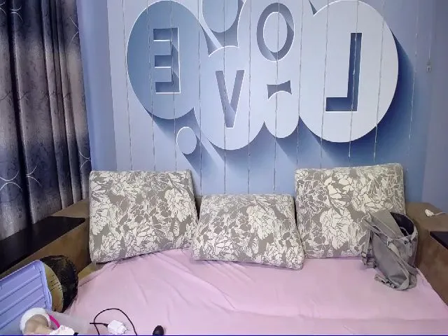 Live sex webcam photo for Lillian_Lo #254072999