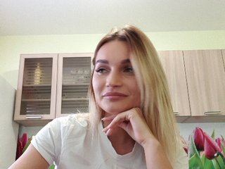 Live sex webcam photo for Milky969 #240754844