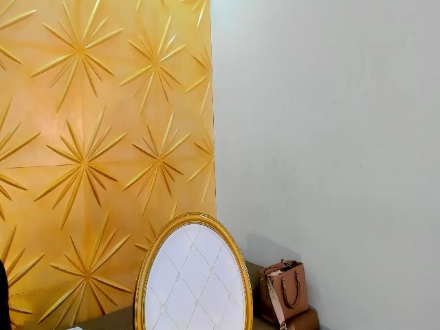 Live sex webcam photo for Tamy_Roman #253611131