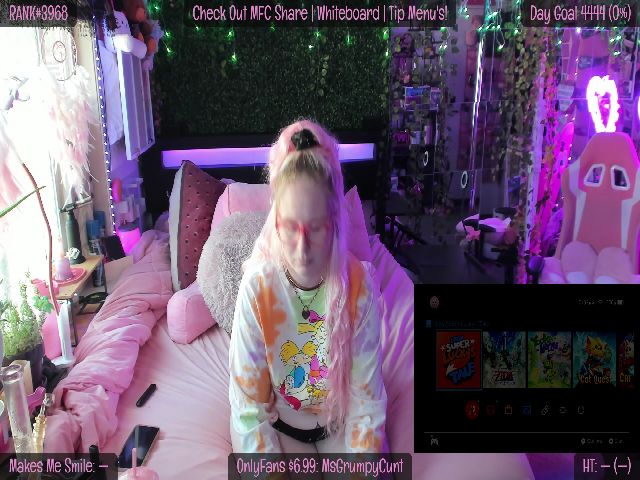 Live sex webcam photo for MsGrumpyCunt #254666579