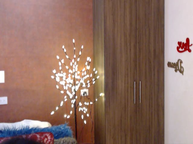 Live sex webcam photo for Forevermanu #254481223