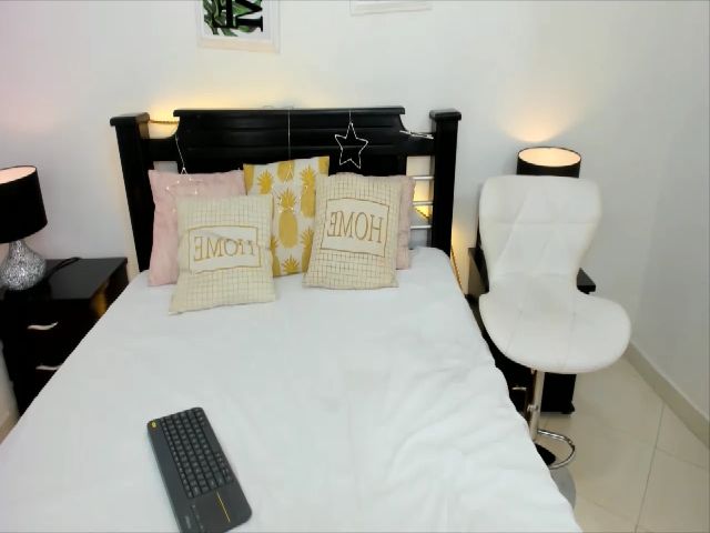 Live sex webcam photo for myangeldreams #254010180