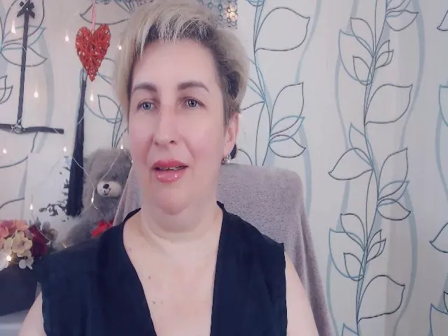 Live sex webcam photo for DepravedMadam #252407184