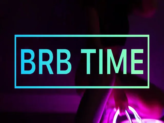 Live sex webcam photo for LisaMellow #262339104