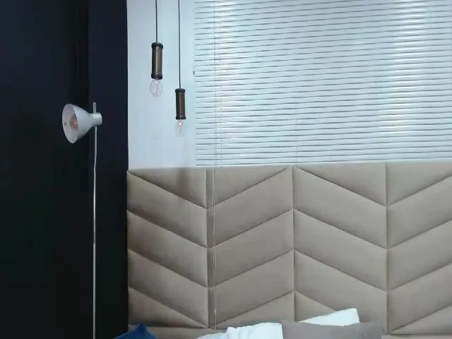 Live sex webcam photo for ShenLong3 #264639229