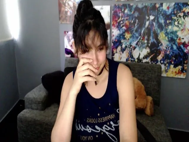 Live sex webcam photo for Jade_leon_ #253561112