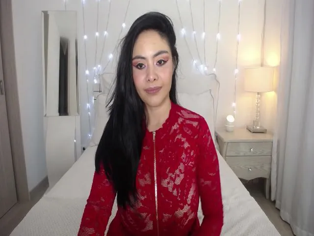 Live sex webcam photo for Marianviolet #256657358