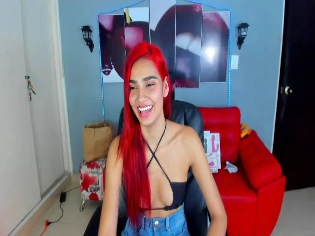 Live sex webcam photo for Anastasia_180 #252438483