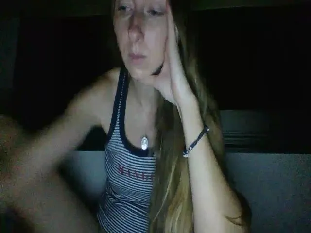 Live sex webcam photo for CheelyWilly #257178725
