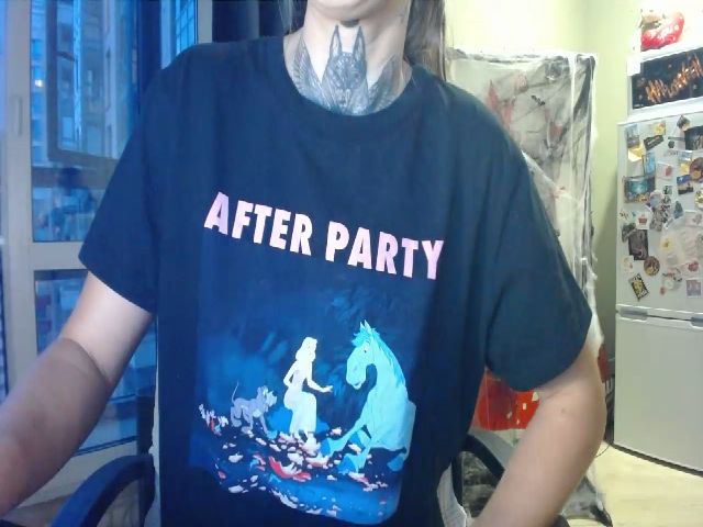 Live sex webcam photo for Angie_Wild #258276272