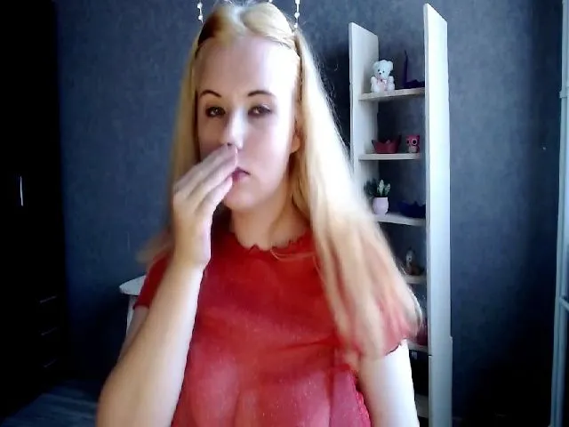 Live sex webcam photo for Melina_Top #264650565