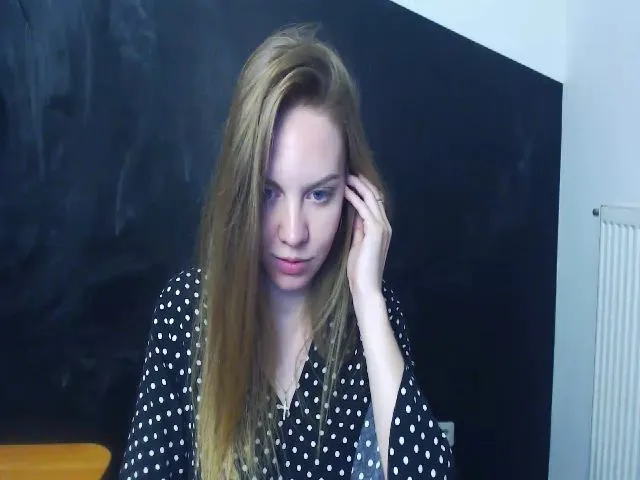 Live sex webcam photo for HappySecret_ #253546727