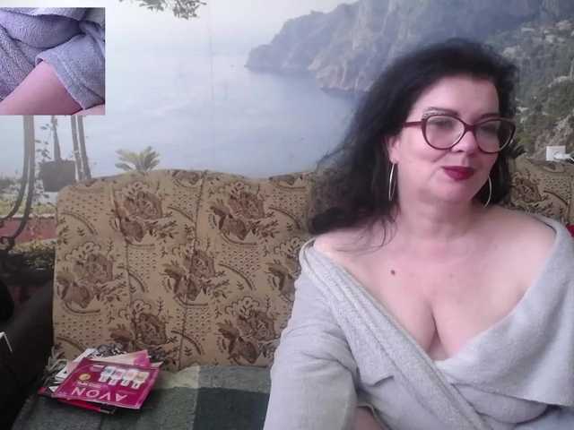 Live sex webcam photo for Lori2017 #246239573