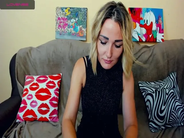 Live sex webcam photo for SecretDream #263608635