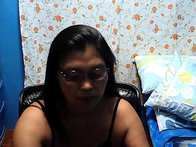 Live sex webcam photo for hOtGranny4u #243487725