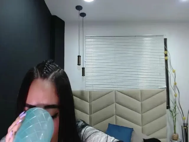 Live sex webcam photo for ShenLong3 #255502016