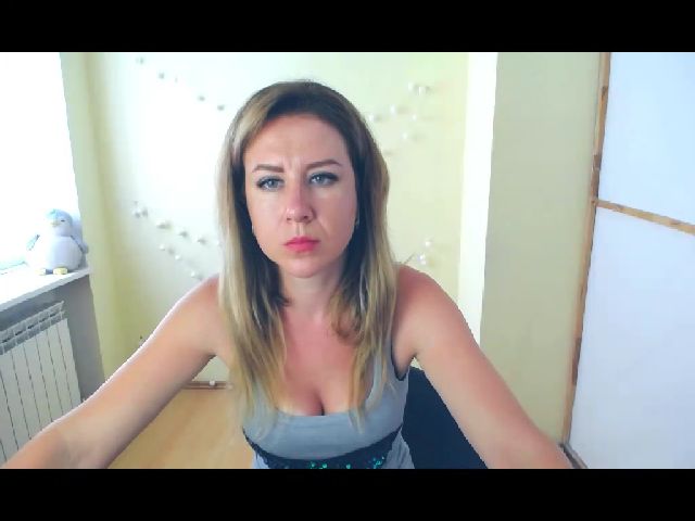 Live sex webcam photo for LoveMe_All #255582391