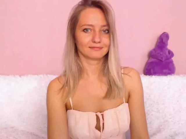 Live sex webcam photo for Gamora- #252184377