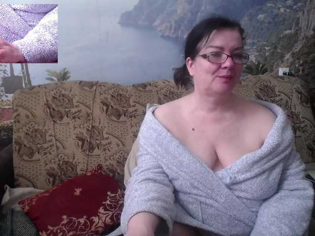 Live sex webcam photo for Lori2017 #241335215