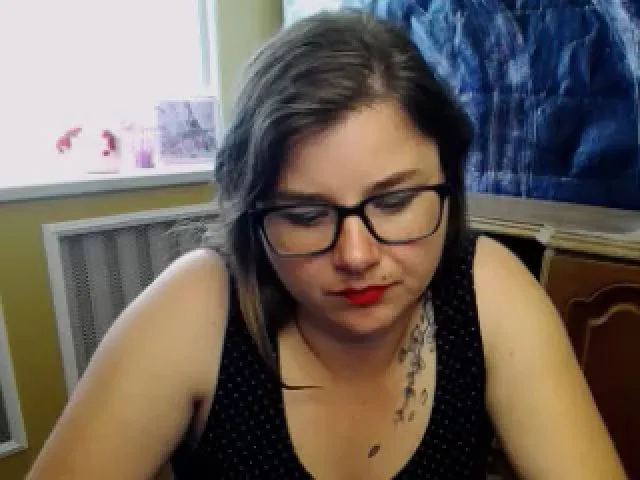 Live sex webcam photo for MonLais #264845227