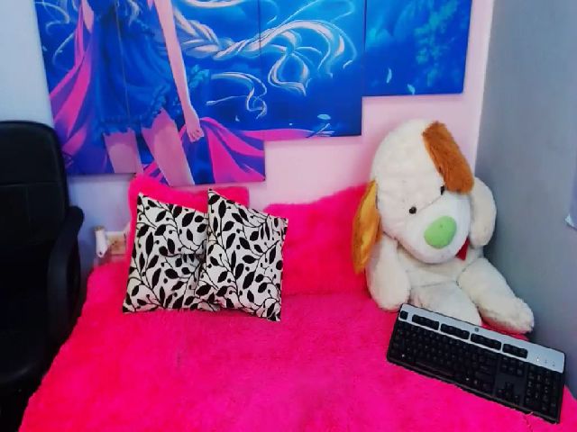 Live sex webcam photo for alisoontaylor #257929384