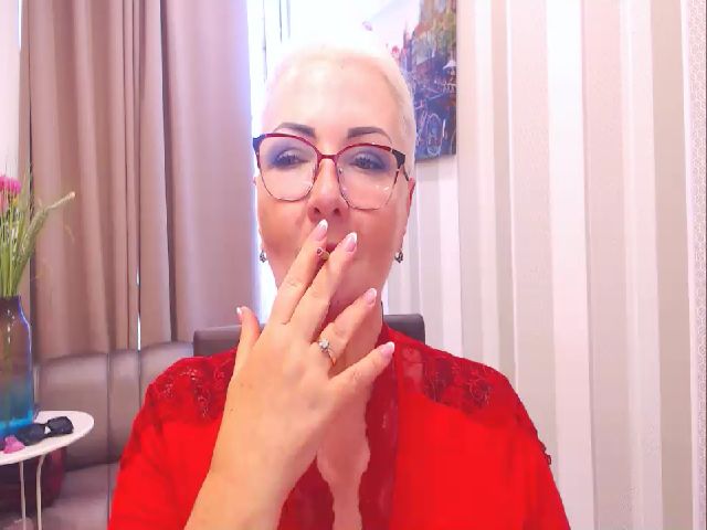 Live sex webcam photo for LadyXAnna #260519199