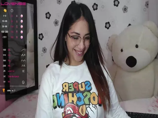 Live sex webcam photo for AbbyCollinss #252883201