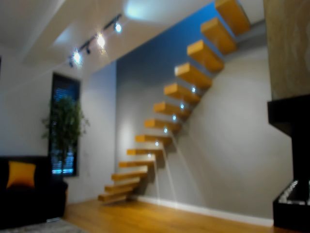 Live sex webcam photo for call_me_em #252468073