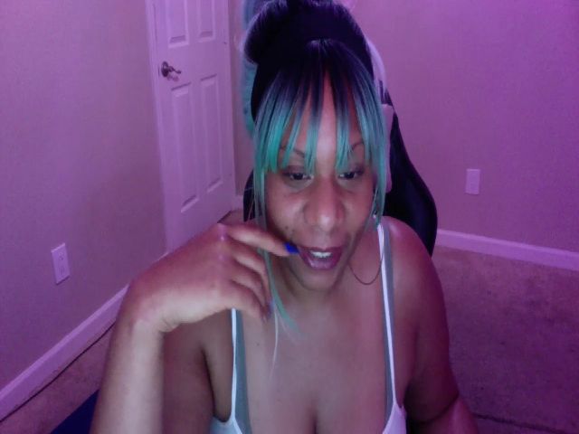 Live sex webcam photo for Juiciikulture #264569992