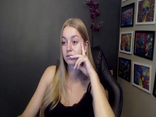 Live sex webcam photo for LUSTerica #252769477