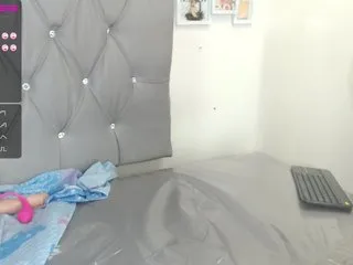 Live sex webcam photo for AngieBBW #240783755