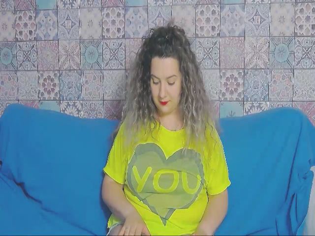 Live sex webcam photo for CurlyVibe #253273629