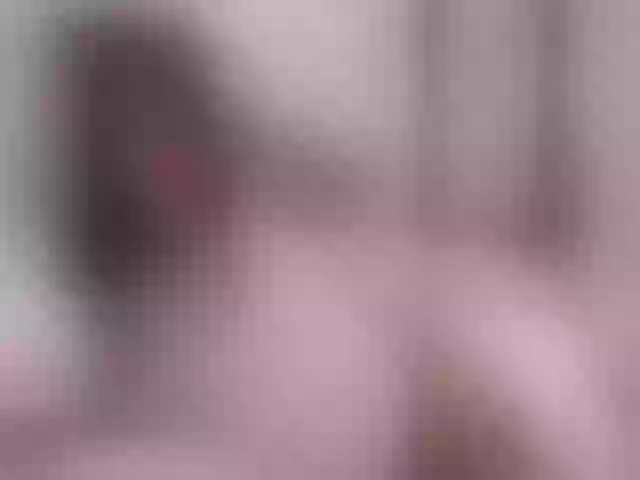 Live sex webcam photo for Lil__Bit #253480940