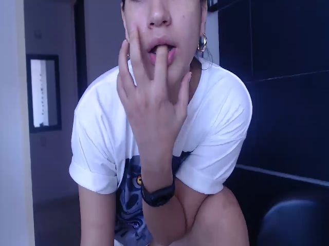 Live sex webcam photo for Mandy_berry1 #254153896