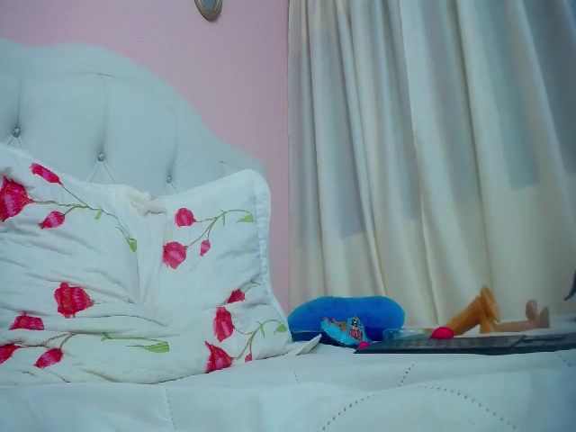 Live sex webcam photo for Petite_camila #287864579