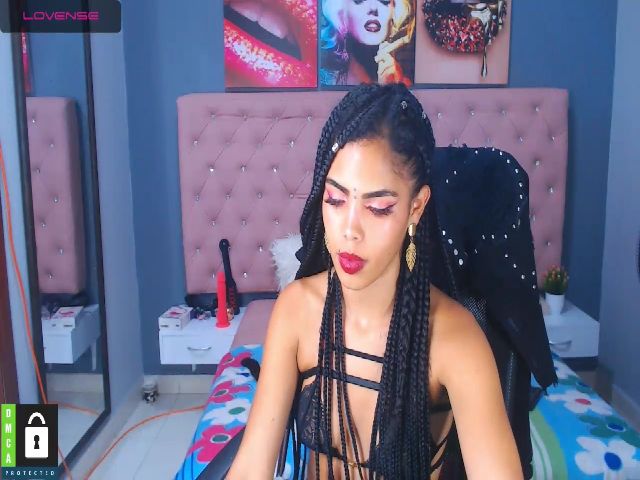 Live sex webcam photo for Tiana_James1 #254992433