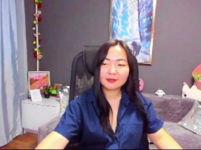 Live sex webcam photo for Queentini #254855747