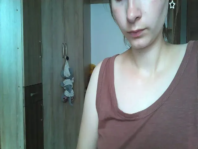 Live sex webcam photo for MisssSun #264879244