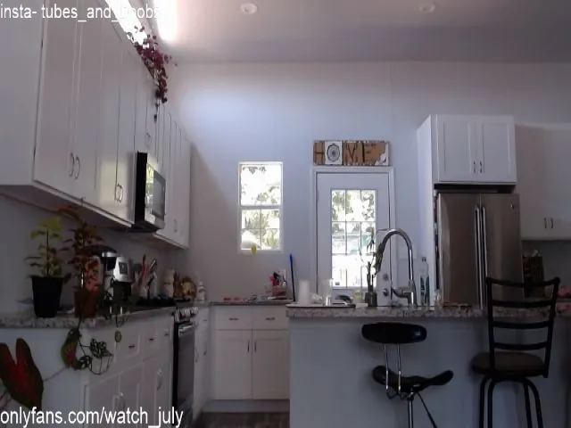 Live sex webcam photo for tubesandboobs #260092418