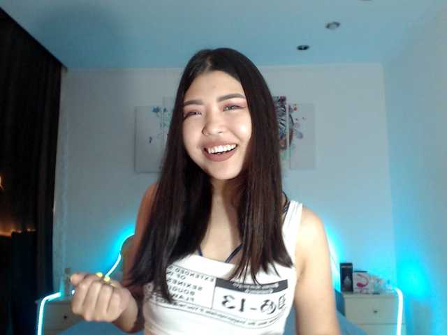 Live sex webcam photo for Divaleena #248216486