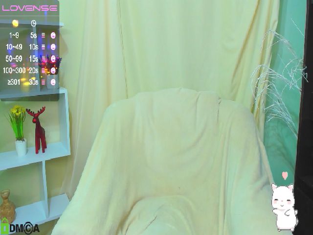Live sex webcam photo for Gloria_grey_ #256289386