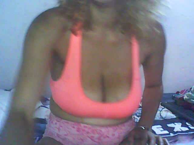 Live sex webcam photo for biglove10 #241264106