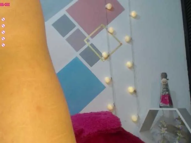 Live sex webcam photo for miacooper #263234121