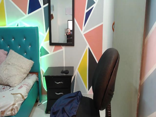 Live sex webcam photo for TATIANA_WD #287859254